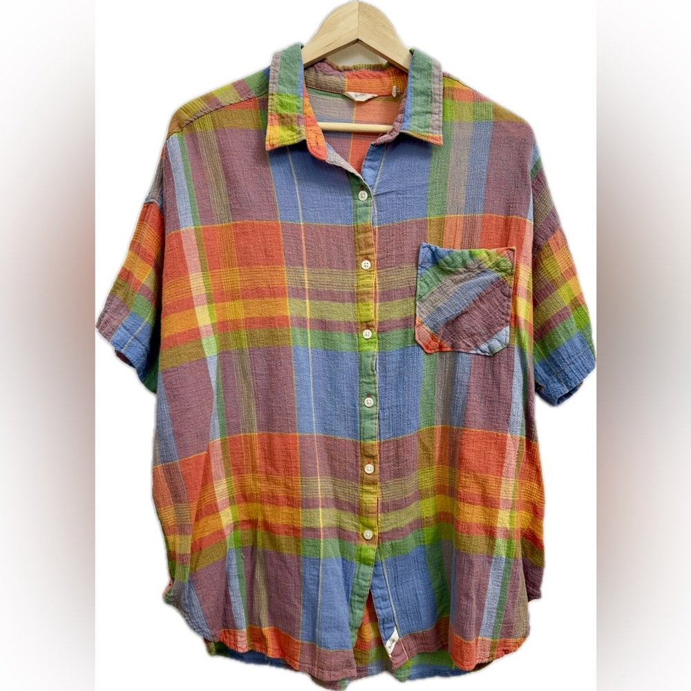 Woolrich cheery cotton blouse.